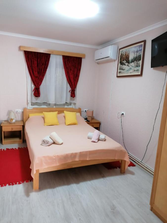 Hacijenda Mali Raj Apartment Palic Ngoại thất bức ảnh