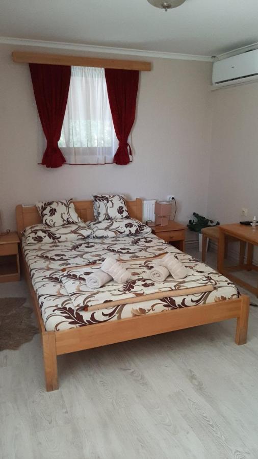 Hacijenda Mali Raj Apartment Palic Ngoại thất bức ảnh